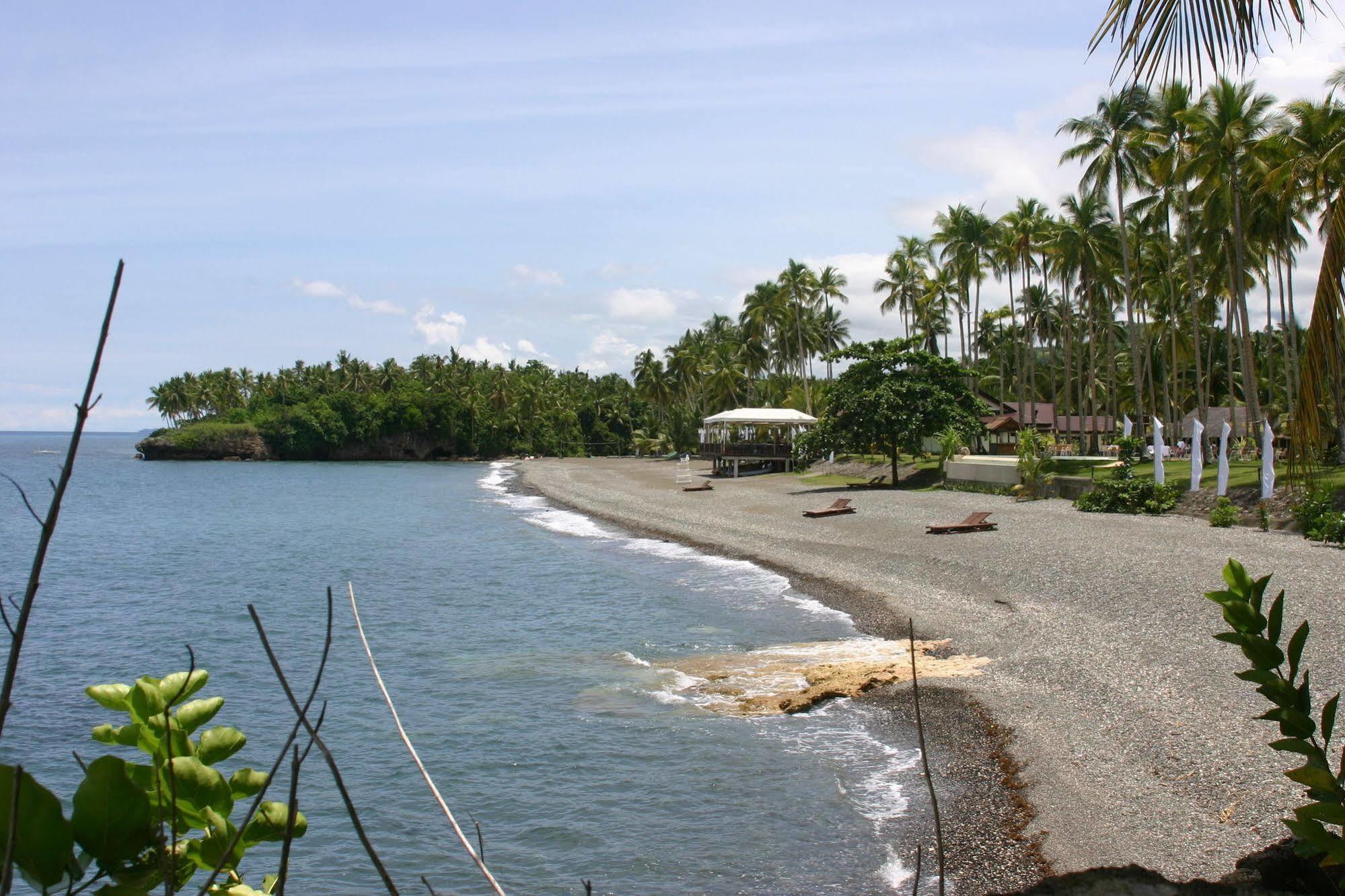 Kuting Reef Resort Macrohon Exterior foto